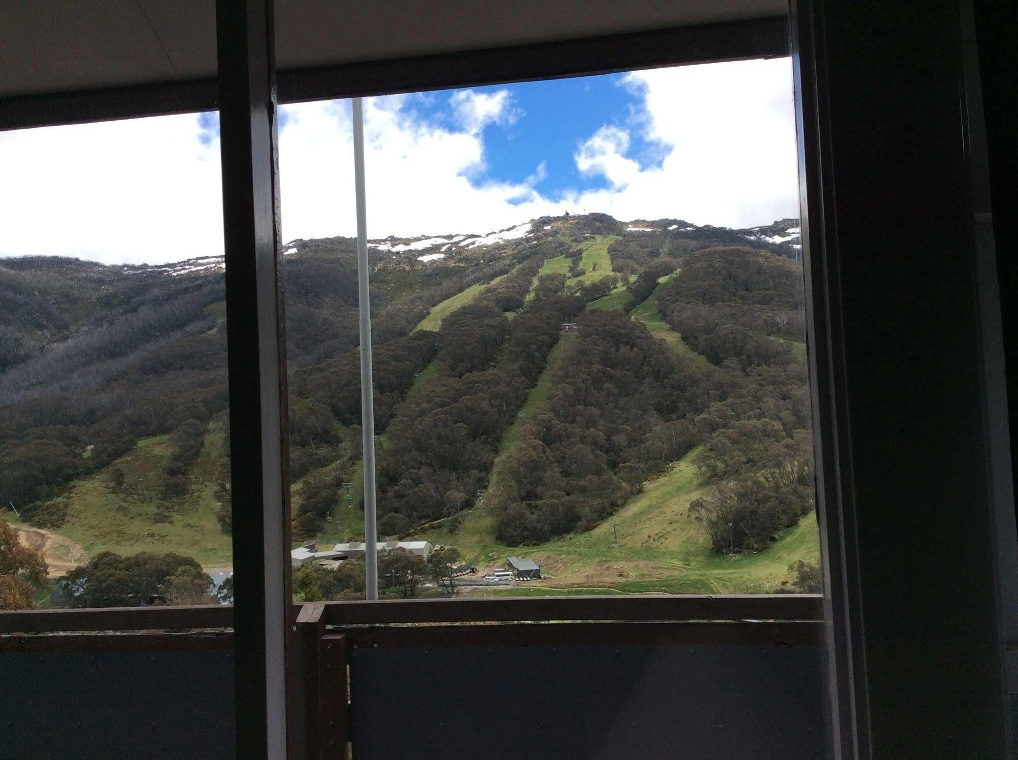 Winterhaus Lodge Thredbo Village Екстер'єр фото