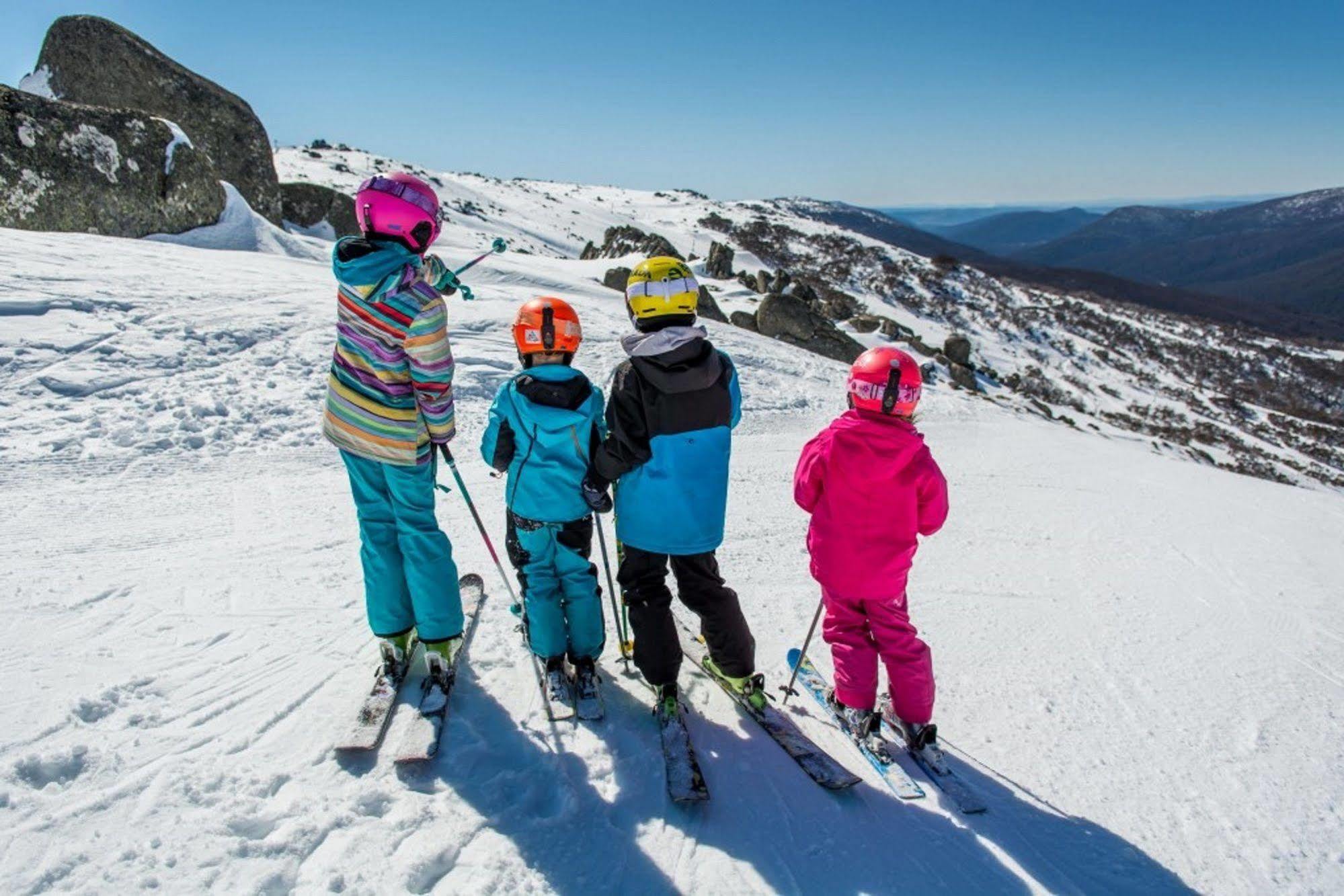 Winterhaus Lodge Thredbo Village Екстер'єр фото