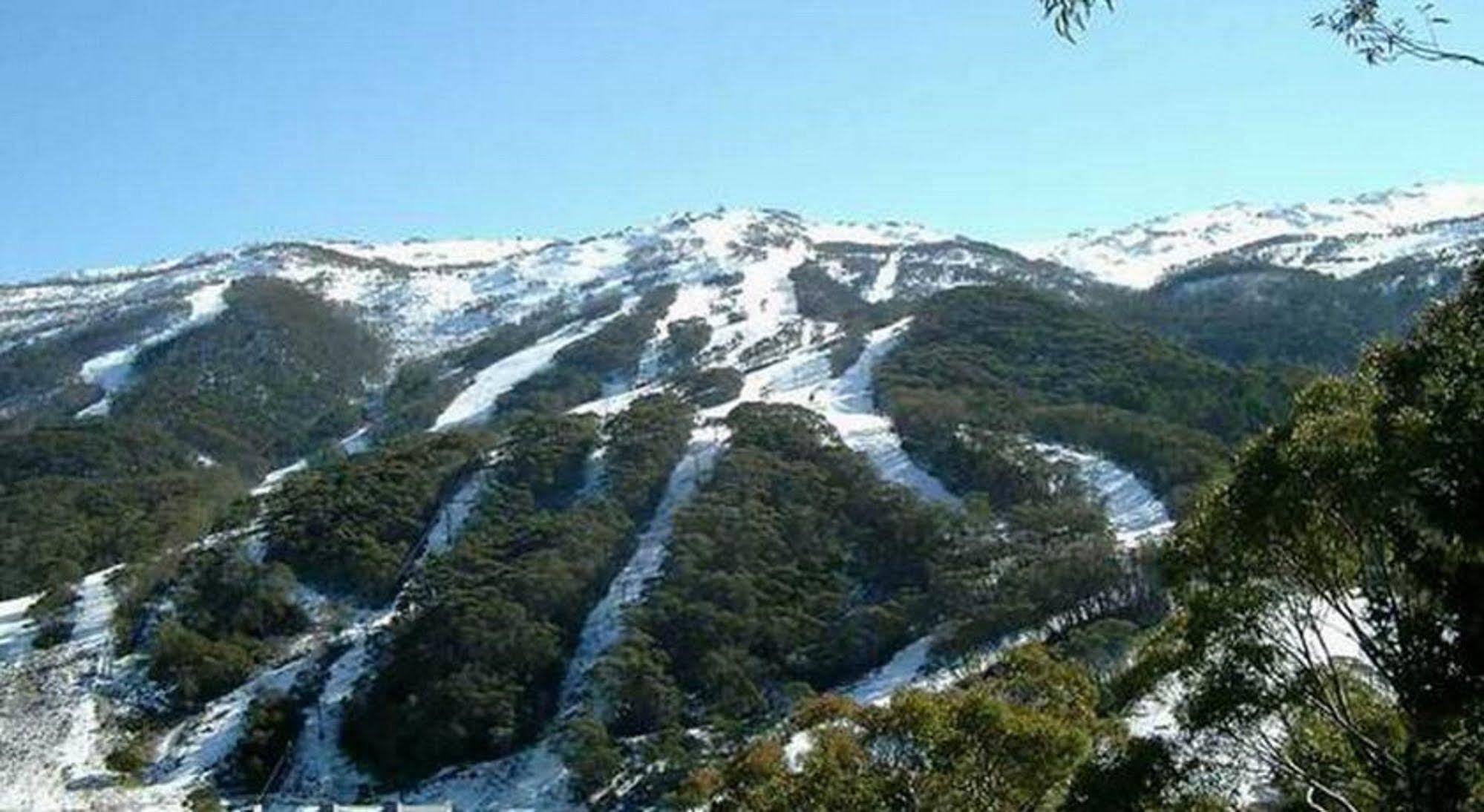 Winterhaus Lodge Thredbo Village Екстер'єр фото
